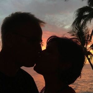 Meet your Posher, Lora-lynne